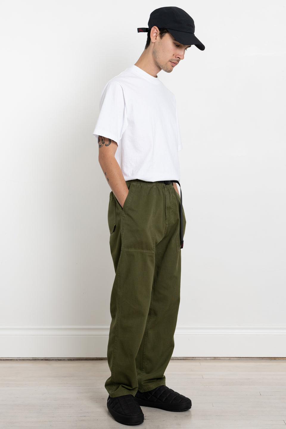 Gramicci Japan FW23 Men's Collection Loose Tapered Ridge Pant Olive Calculus Victoria BC Canada